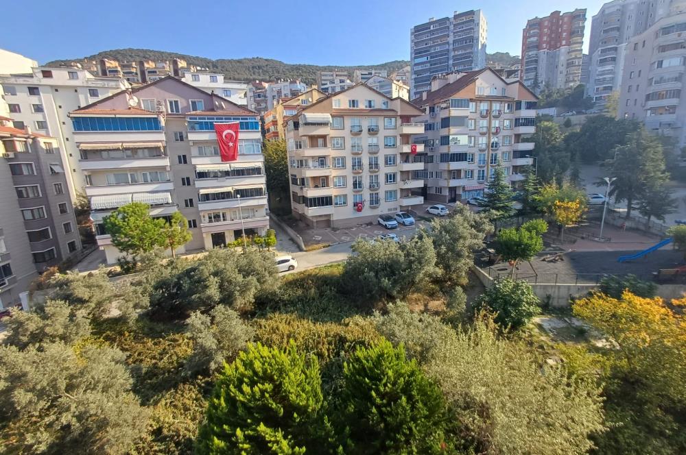 C21 Cius; Deniz Manzaralı Okul Yanında Harika Lokasyon 3+1