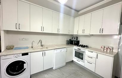 Girne Merkez Muhteşem Lokasyonda Satılık 2+1 Daire