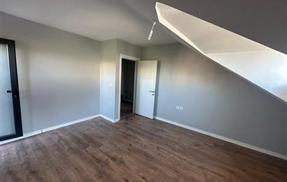 Arnavutköy de çatı dubleks 2+1 daire