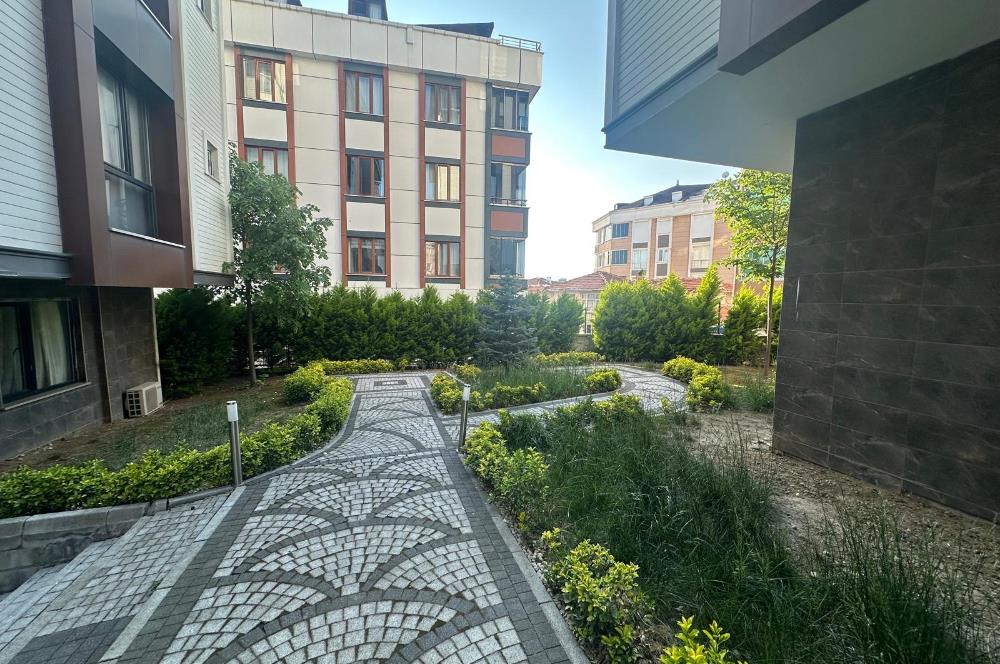 Arnavutköy site içerisinde 2+1 satılık daire