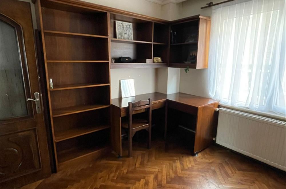 MODA'DA ÇİFT CEPHELİ 2+1 EŞYALI KİRALIK DAİRE