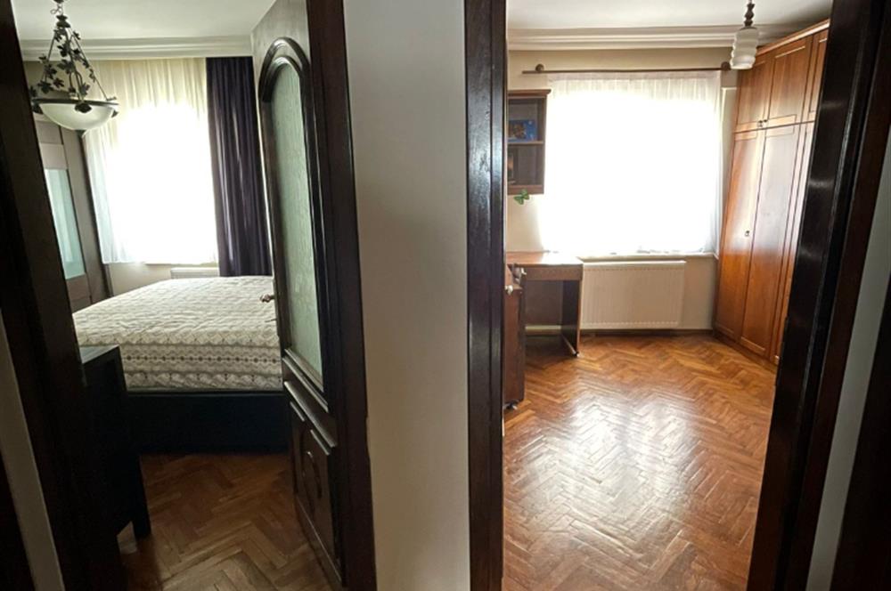 MODA'DA ÇİFT CEPHELİ 2+1 EŞYALI KİRALIK DAİRE