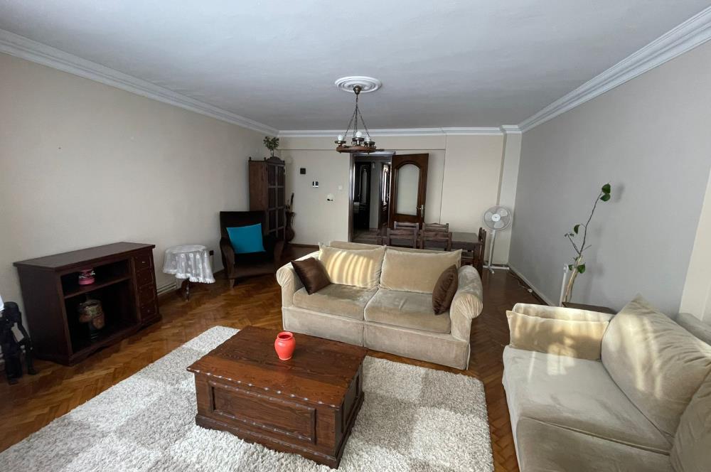 MODA'DA ÇİFT CEPHELİ 2+1 EŞYALI KİRALIK DAİRE