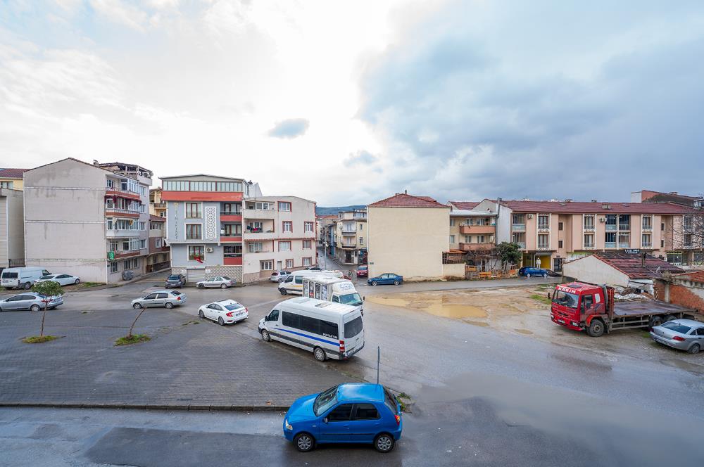C21 Cius;Perşembe Pazarı Civarı Site İçerisinde Çift Cephe Daire