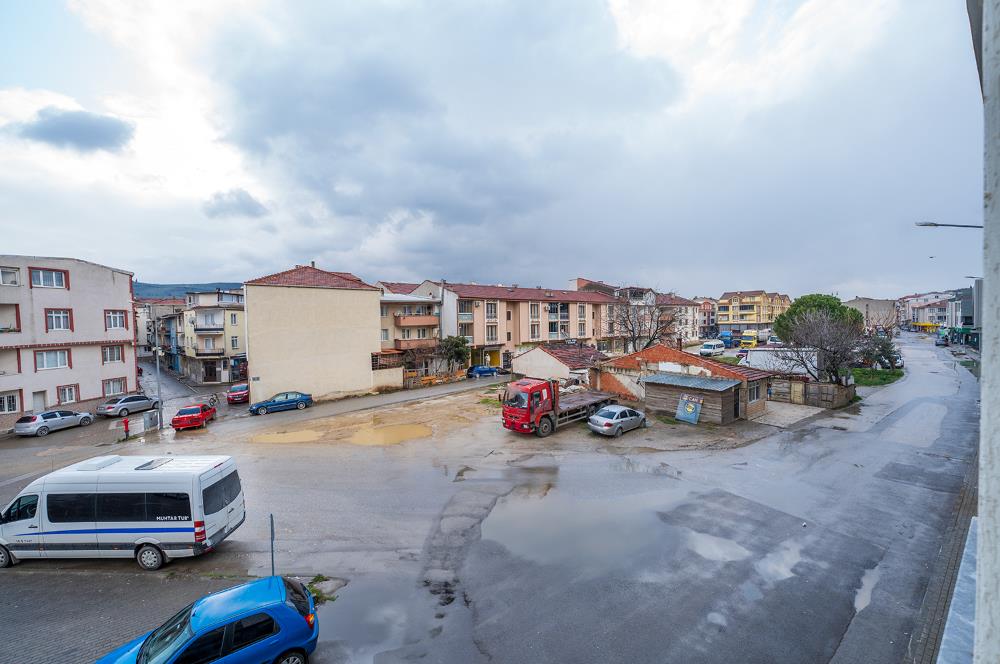 C21 Cius;Perşembe Pazarı Civarı Site İçerisinde Çift Cephe Daire