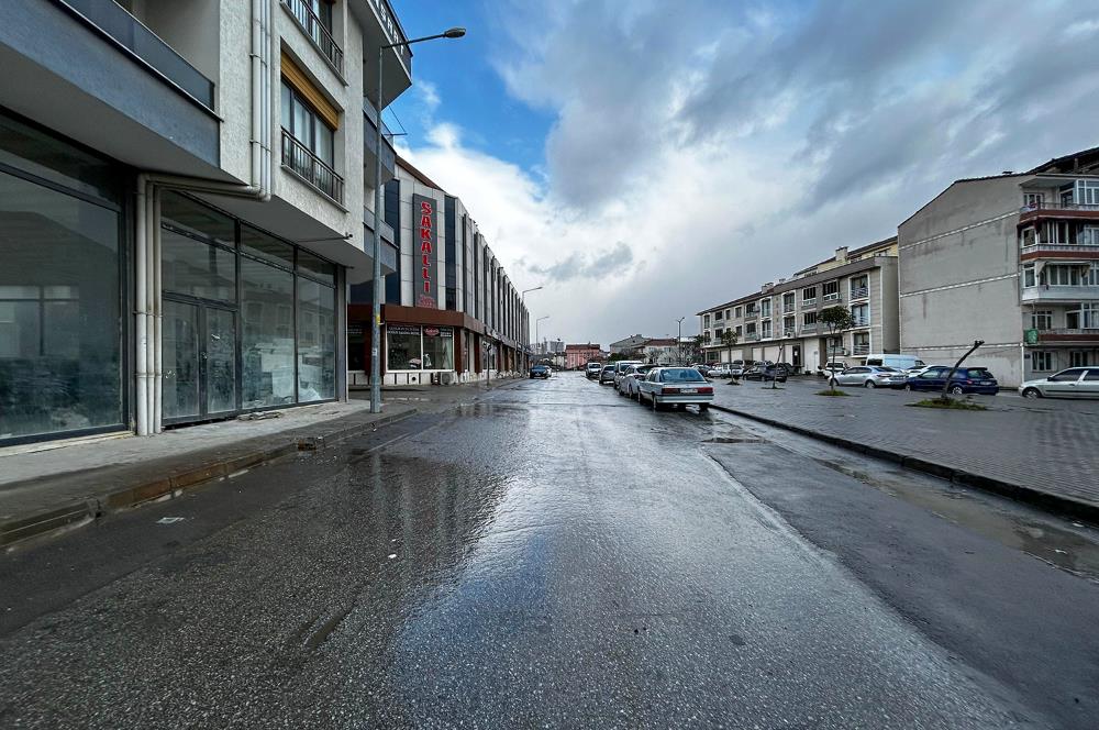 C21 Cius;Perşembe Pazarı Civarı Site İçerisinde Çift Cephe Daire