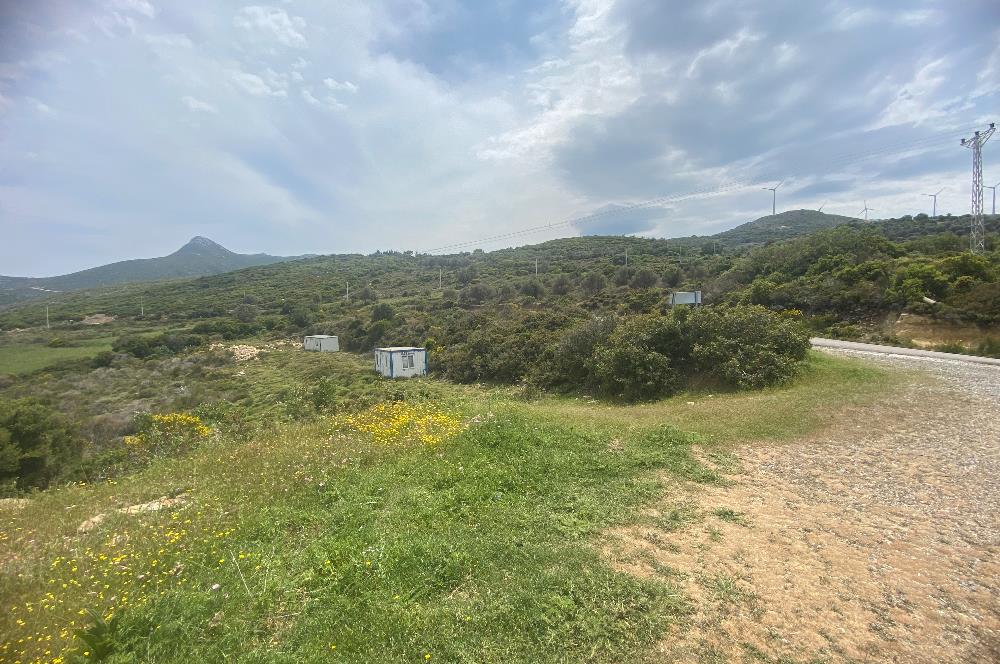 Karaburun da kapanmaz deniz manzaralı Tarla