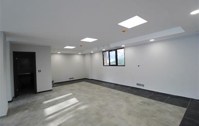 KISIKLI'DA SATILIK PRESTİJLİ BİNA