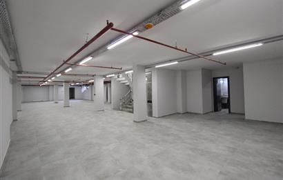 KISIKLI'DA SATILIK PRESTİJLİ BİNA