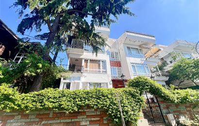 Büyükada'da Bahçeli 3+1 Satılık Daire