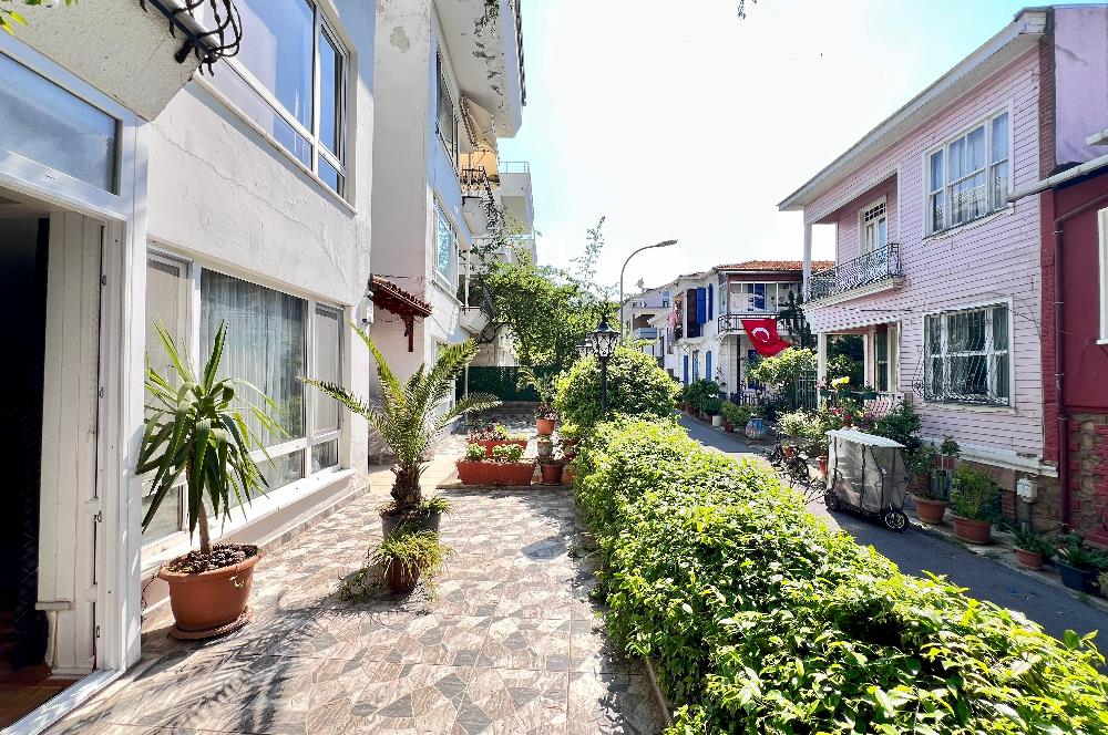 Büyükada'da Bahçeli 3+1 Satılık Daire