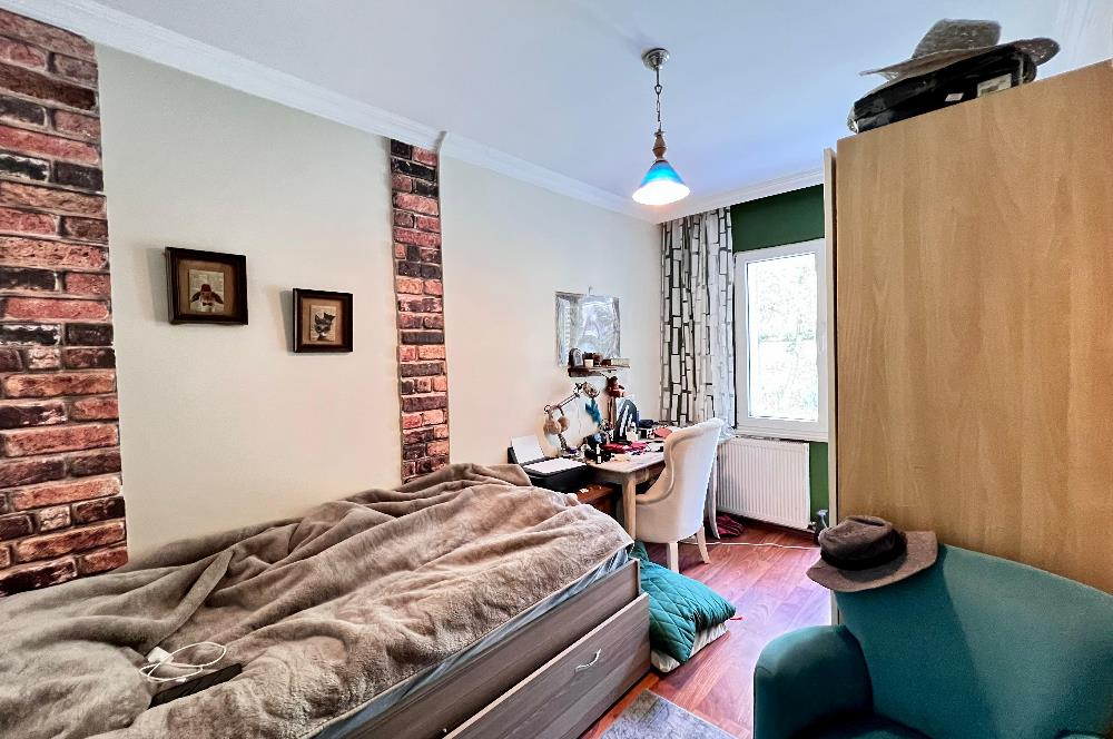 Büyükada'da Bahçeli 3+1 Satılık Daire
