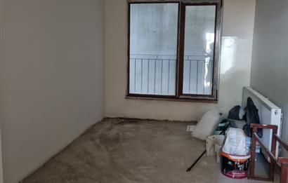 GÜMÜŞSUYU MAH. YENİ BİNADA SATILIK 1+1 EMSALSİZ KONUM