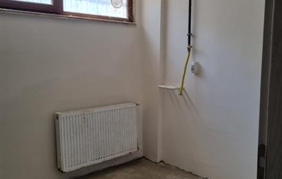 GÜMÜŞSUYU MAH. YENİ BİNADA SATILIK 1+1 EMSALSİZ KONUM