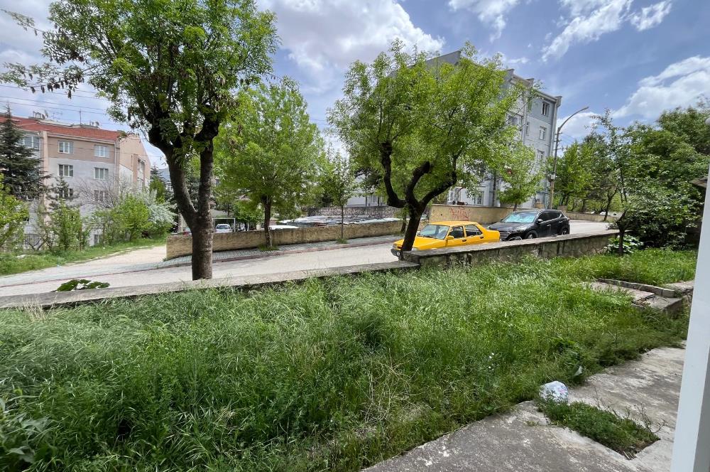 CENTURY 21 VİZYON'DAN ULUÖNDER SSK BLOKLARINDA SATILIK 3+1 DAİRE