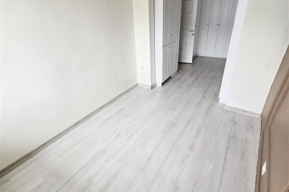 Firuzağa Mahallesi Ekmekçibaşı'nda Bakımlı 3+1 Kiralık Daire