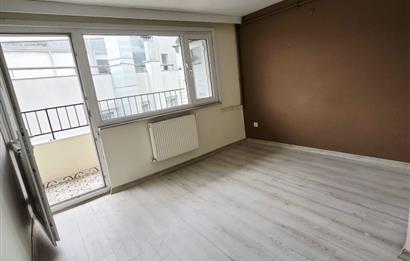 Firuzağa Mahallesi Ekmekçibaşı'nda Bakımlı 3+1 Kiralık Daire