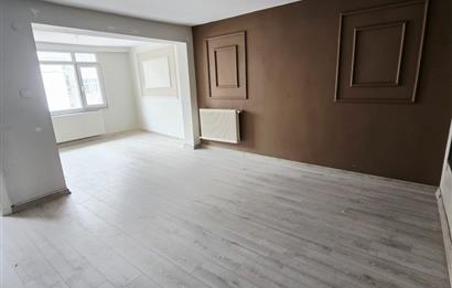 Firuzağa Mahallesi Ekmekçibaşı'nda Bakımlı 3+1 Kiralık Daire