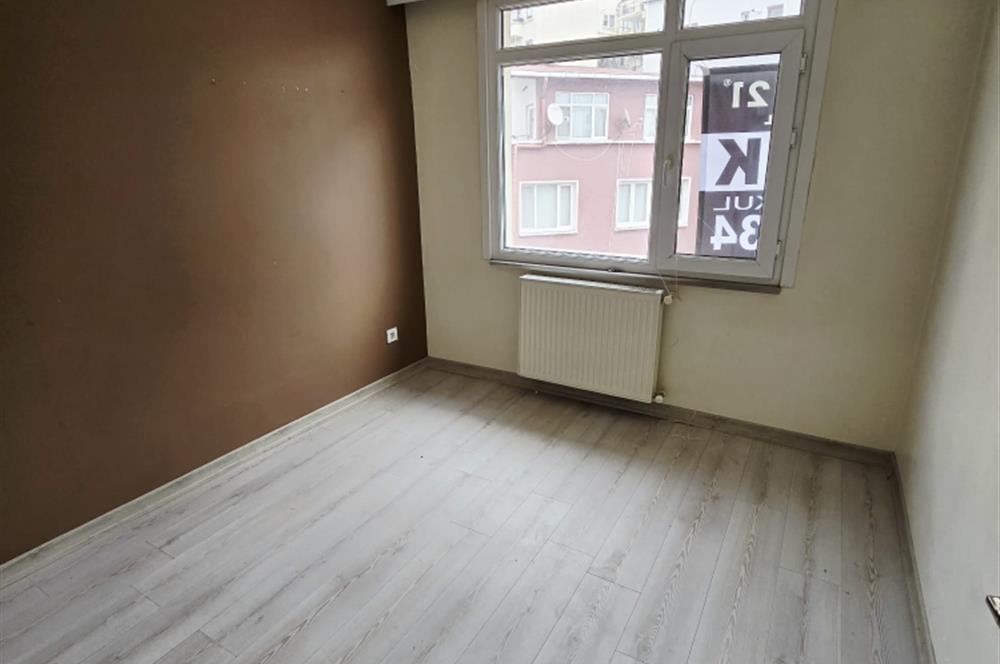 Firuzağa Mahallesi Ekmekçibaşı'nda Bakımlı 3+1 Kiralık Daire