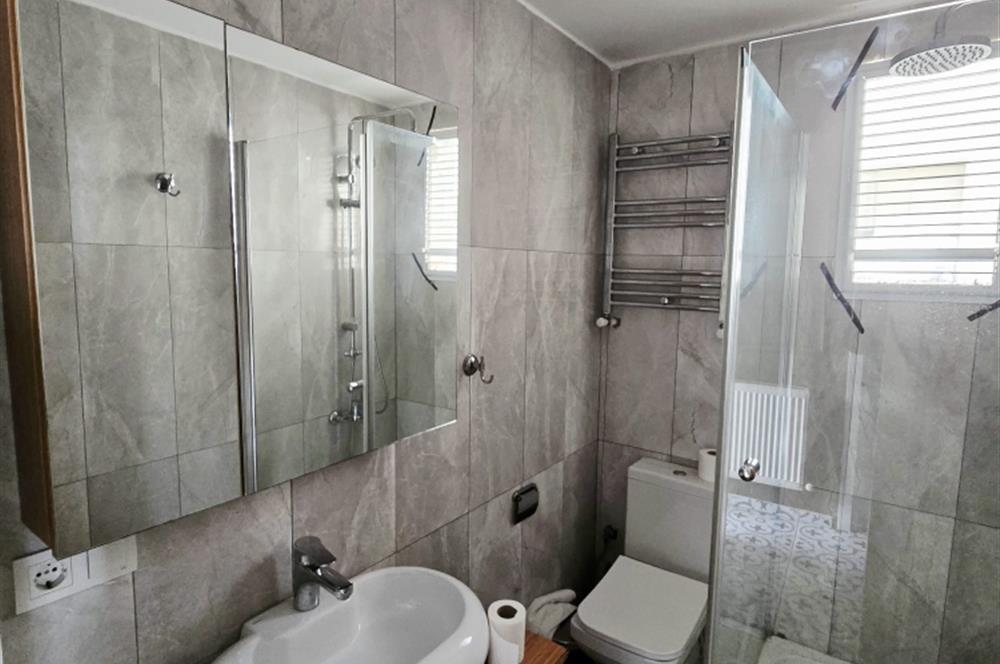 Firuzağa Mahallesi Ekmekçibaşı'nda Bakımlı 3+1 Kiralık Daire