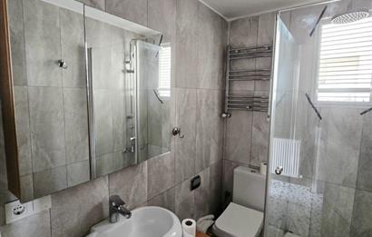 Firuzağa Mahallesi Ekmekçibaşı'nda Bakımlı 3+1 Kiralık Daire