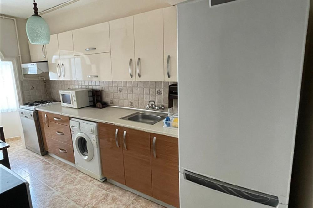 MODA'DA ÇİFT CEPHELİ 2+1 EŞYALI KİRALIK DAİRE