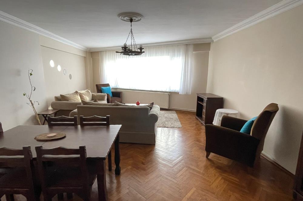 MODA'DA ÇİFT CEPHELİ 2+1 EŞYALI KİRALIK DAİRE