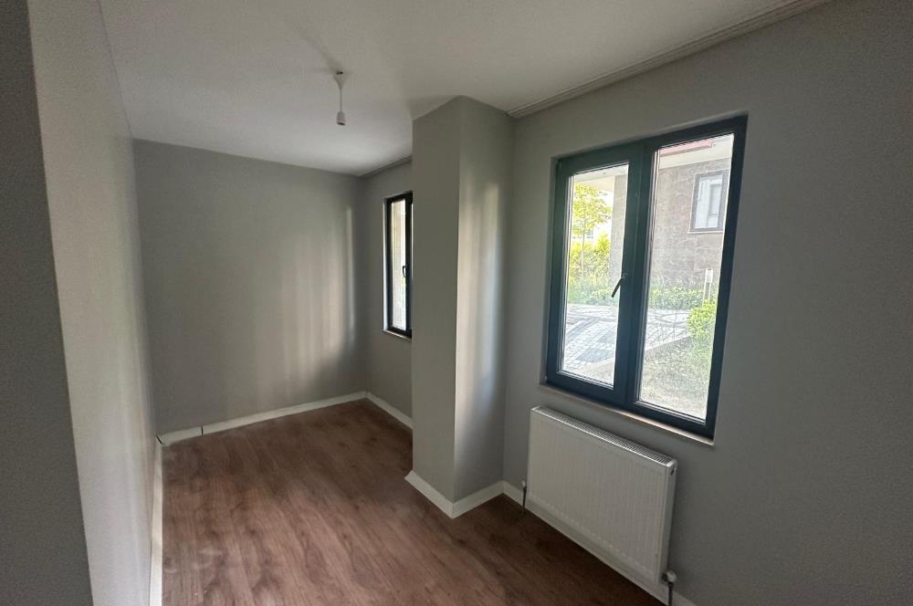 Arnavutköy site içerisinde 2+1 satılık daire