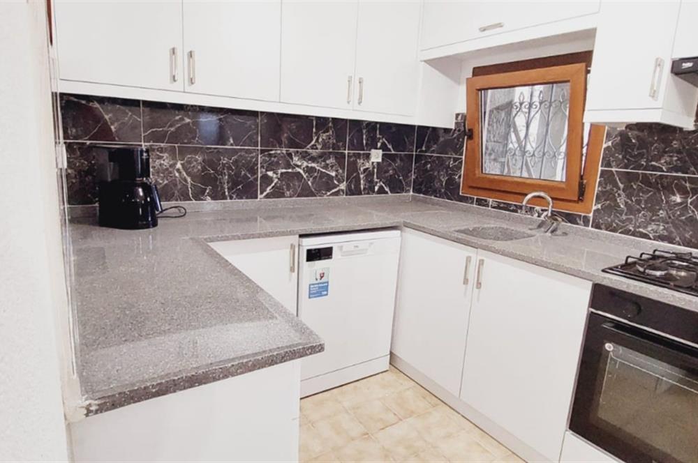 2+1 BAHÇE KATI EŞYALI DAiRE - TORBA SAHİLE & SOSYAL TESİSE 150MT
