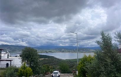 Bodrum Adabükü-Boğaziçi'de, Gümüşkum Sitesinde Satılık Müstakil