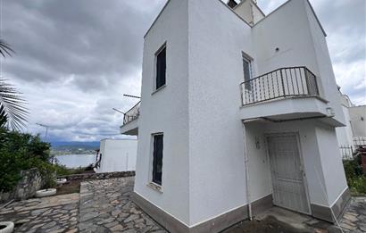 Bodrum Adabükü-Boğaziçi'de, Gümüşkum Sitesinde Satılık Müstakil