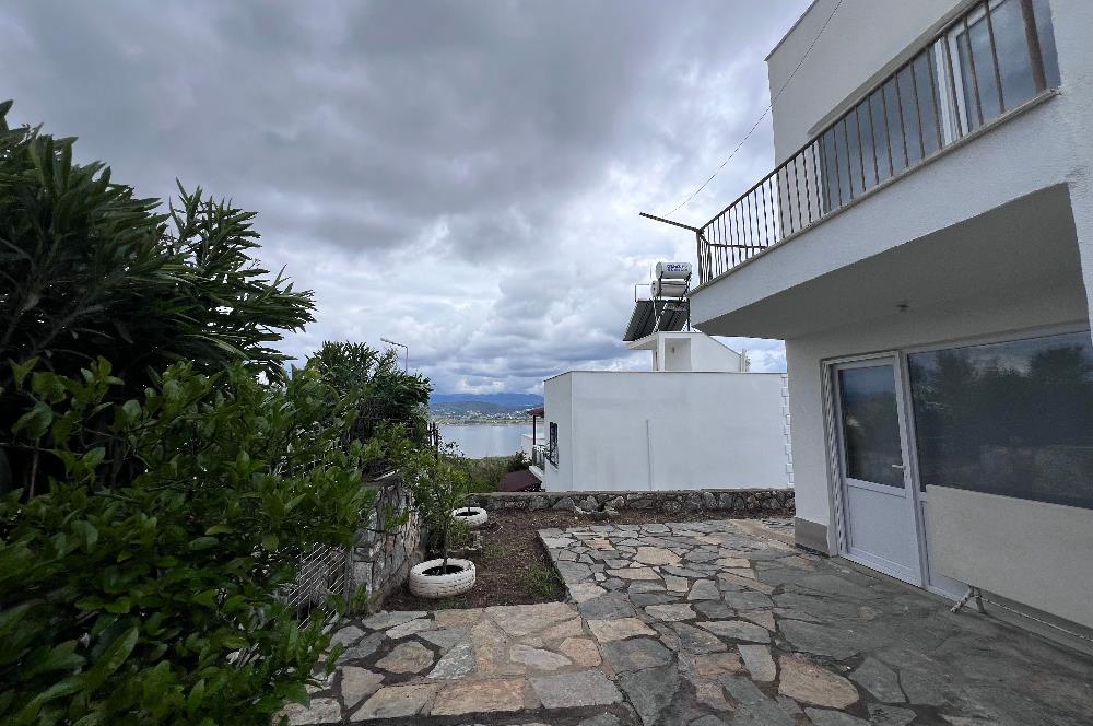 Bodrum Adabükü-Boğaziçi'de, Gümüşkum Sitesinde Satılık Müstakil