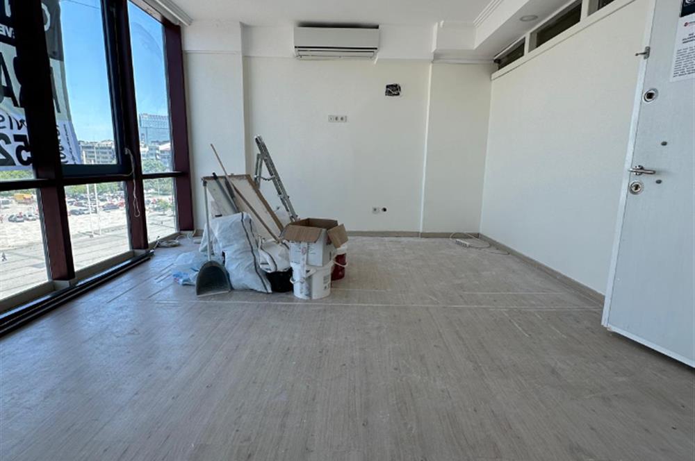 TAKSİM MEYDANINA MANZARALI KİRALIK OFİS