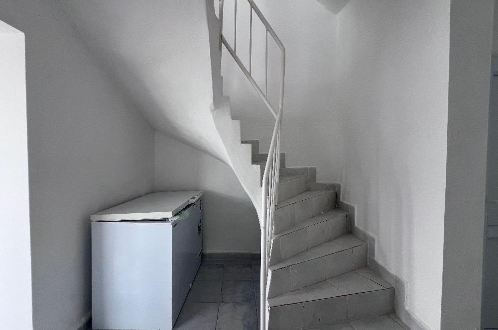 Bodrum Adabükü-Boğaziçi'de, Gümüşkum Sitesinde Satılık Müstakil