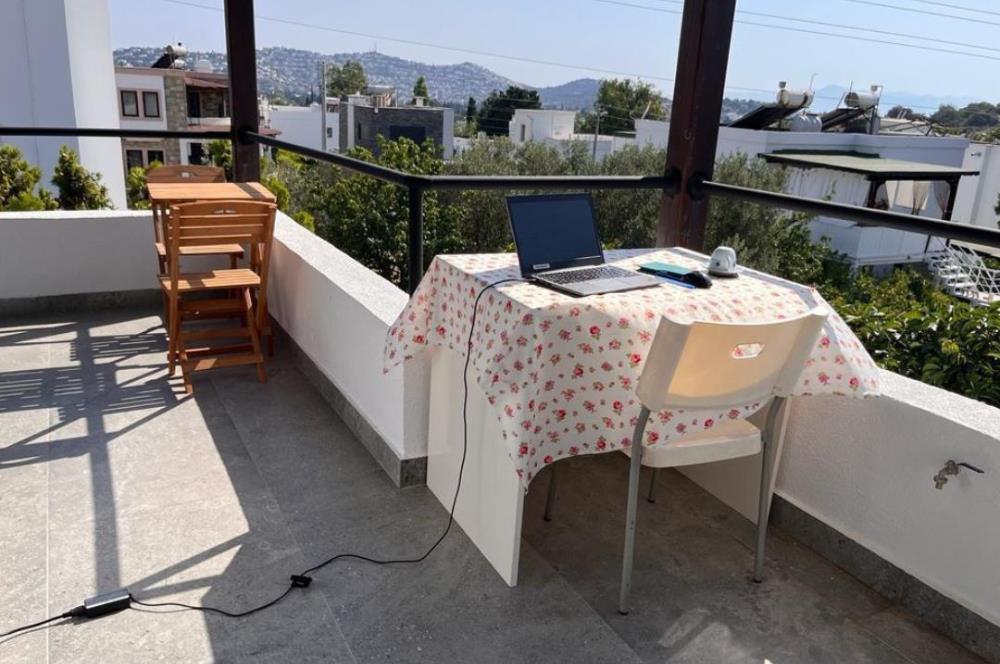 GÜMÜŞLÜK SAHİLE 1 KM DENİZ MANZARALI 2+1 EŞYALI YAZLIK DAİRE
