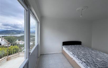Bodrum Adabükü-Boğaziçi'de, Gümüşkum Sitesinde Satılık Müstakil