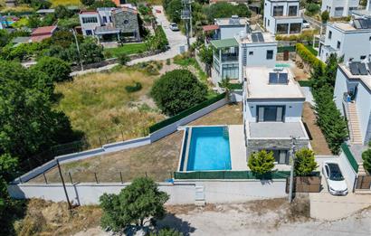 Bodrum Akyarlar Sahiline Yürüme Yakınlığında 450m² Arsa İçinde Özel Havuzlu Tam Müstakil 4+1 Villa