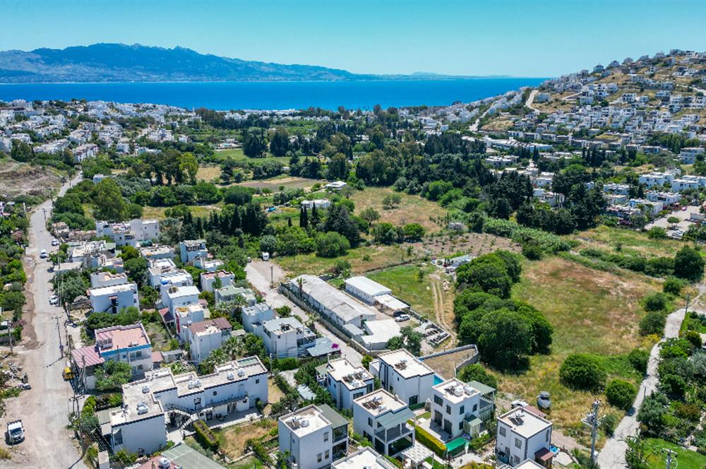 Bodrum Akyarlar Sahiline Yürüme Yakınlığında 450m² Arsa İçinde Özel Havuzlu Tam Müstakil 4+1 Villa