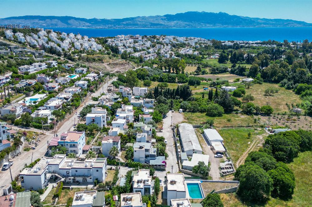 Bodrum Akyarlar Sahiline Yürüme Yakınlığında 450m² Arsa İçinde Özel Havuzlu Tam Müstakil 4+1 Villa