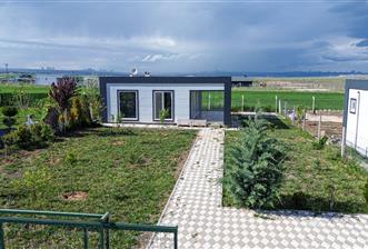 AYGÜN ÖZDEMİR`DEN SATILIK HOBİ BAHÇESİ İÇERİSİNDE 2+1 EV 
