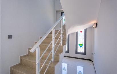 Bodrum Akyarlar Sahiline Yürüme Yakınlığında 450m² Arsa İçinde Özel Havuzlu Tam Müstakil 4+1 Villa