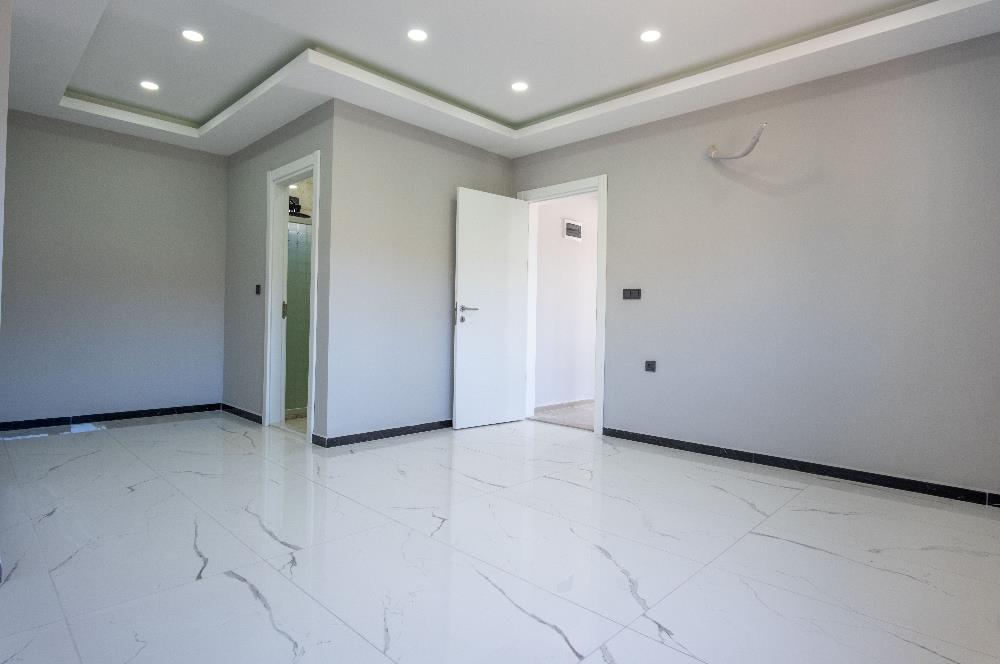 Bodrum Akyarlar Sahiline Yürüme Yakınlığında 450m² Arsa İçinde Özel Havuzlu Tam Müstakil 4+1 Villa