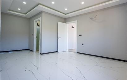 Bodrum Akyarlar Sahiline Yürüme Yakınlığında 450m² Arsa İçinde Özel Havuzlu Tam Müstakil 4+1 Villa