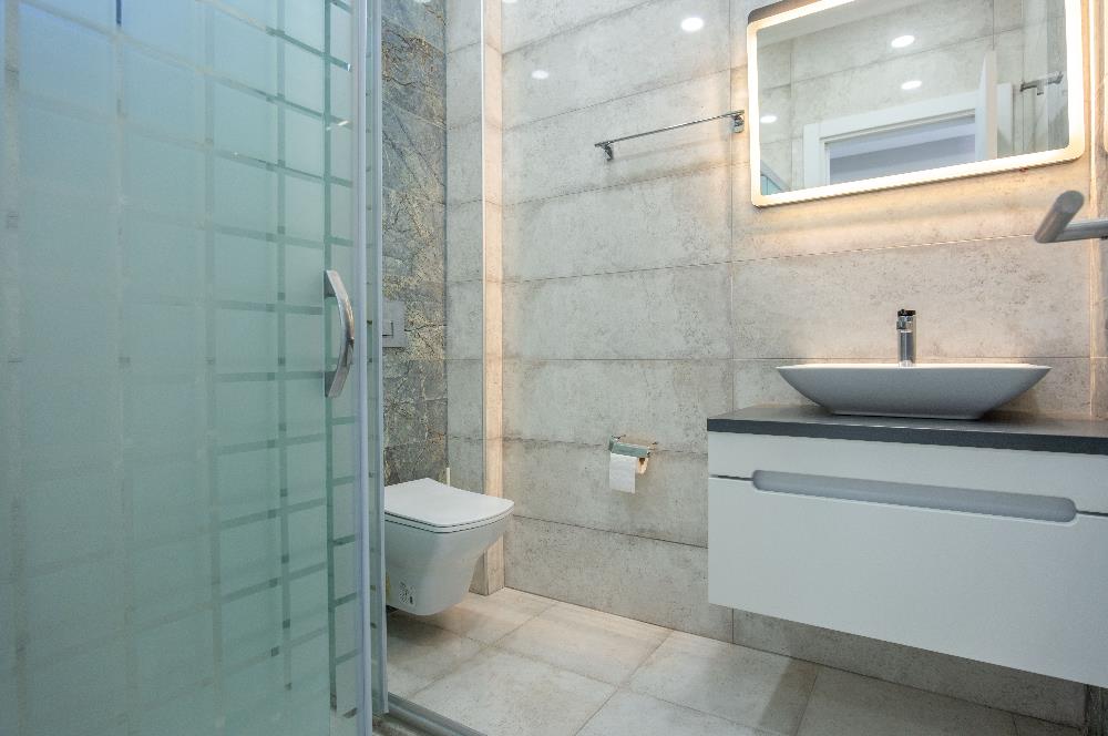 Bodrum Akyarlar Sahiline Yürüme Yakınlığında 450m² Arsa İçinde Özel Havuzlu Tam Müstakil 4+1 Villa
