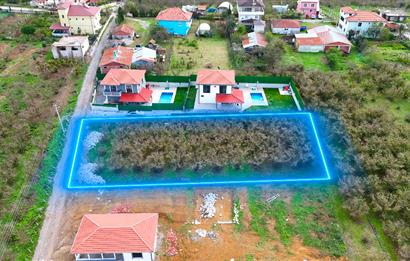 KAYNARCA BÜYÜKYANIK’ta 1000 m2 Yola Cepheli Doğa Manzaralı İmarlı Arsa