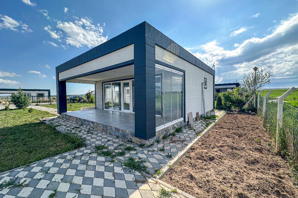 AYGÜN ÖZDEMİR`DEN SATILIK HOBİ BAHÇESİ İÇERİSİNDE 2+1 EV 