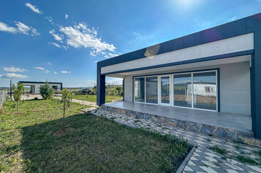 AYGÜN ÖZDEMİR`DEN SATILIK HOBİ BAHÇESİ İÇERİSİNDE 2+1 EV 