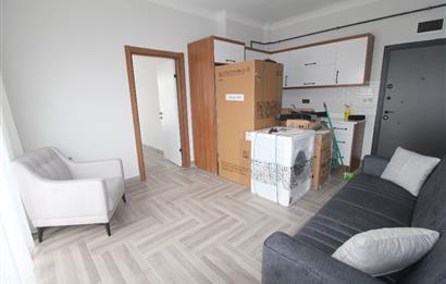 CENTURY21 BAL'DAN BAHÇELİEVLER MAH.'de KİRALIK SIFIR 1+1 DAİRE