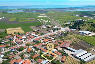 MANYAS GÖLÜNE 3,4 KM MESAFEDE, KUŞ CENNETİNİN KARŞI KIYISINDA DOĞAL YAŞAM KONSEPTİ