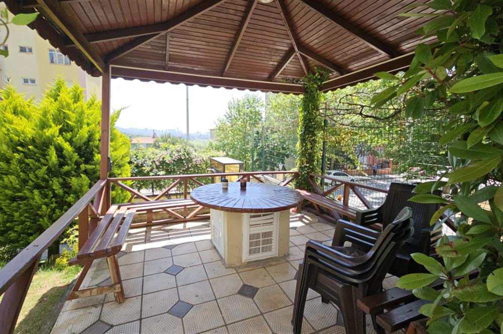 Maltepe Esenkent Mh Sunpark Sitesi'nde Havuzlu 4+2 Dubleks Daire